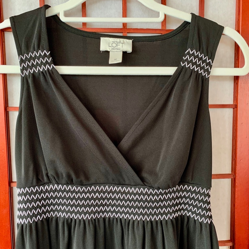 Ann Taylor Loft Petites Sleeveless Empire Waist